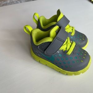Baby Nike 3c